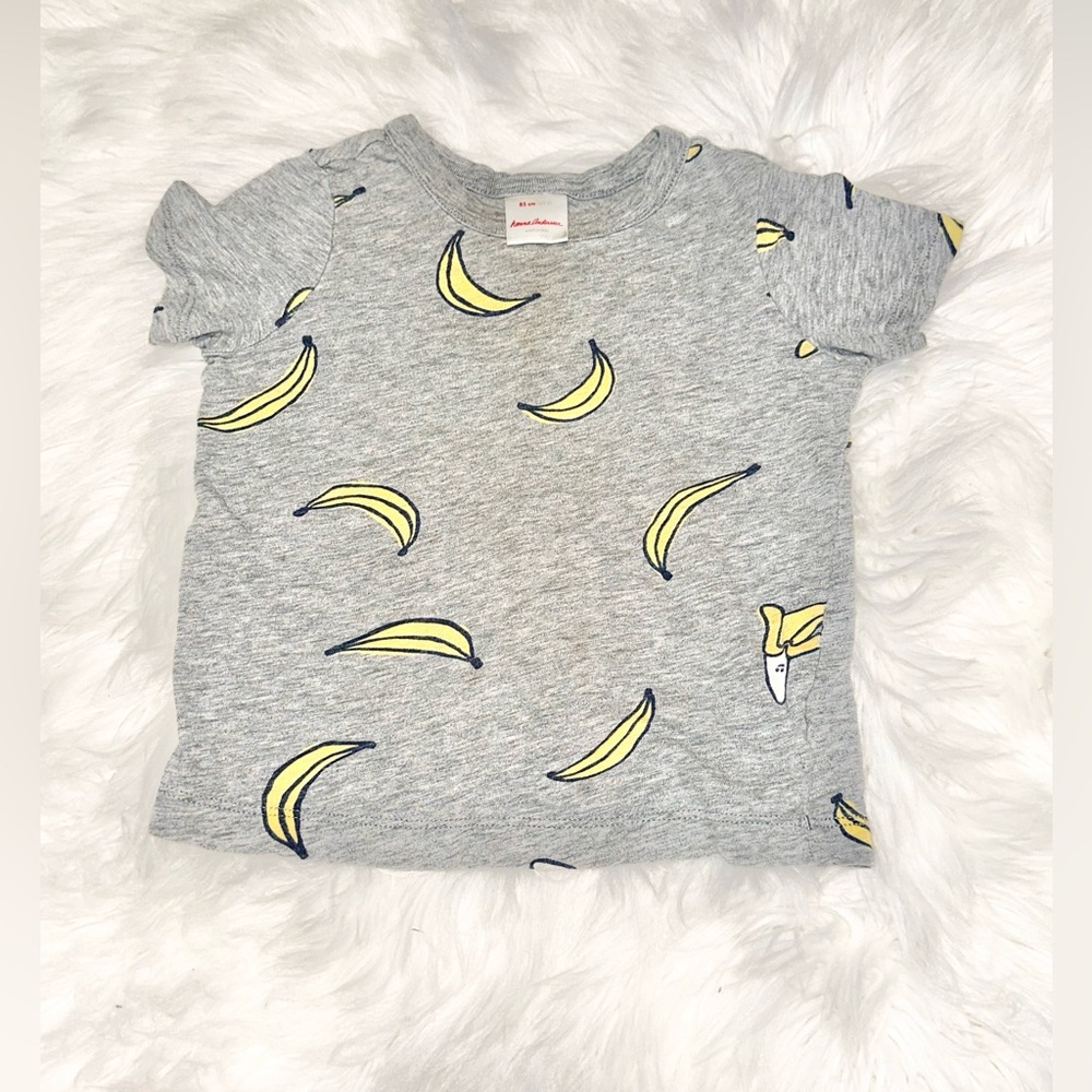 Hanna Andersson Gray and Yellow Banana Print Short Sleeve Tee